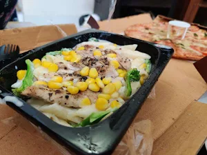 Food Me Full - Logo