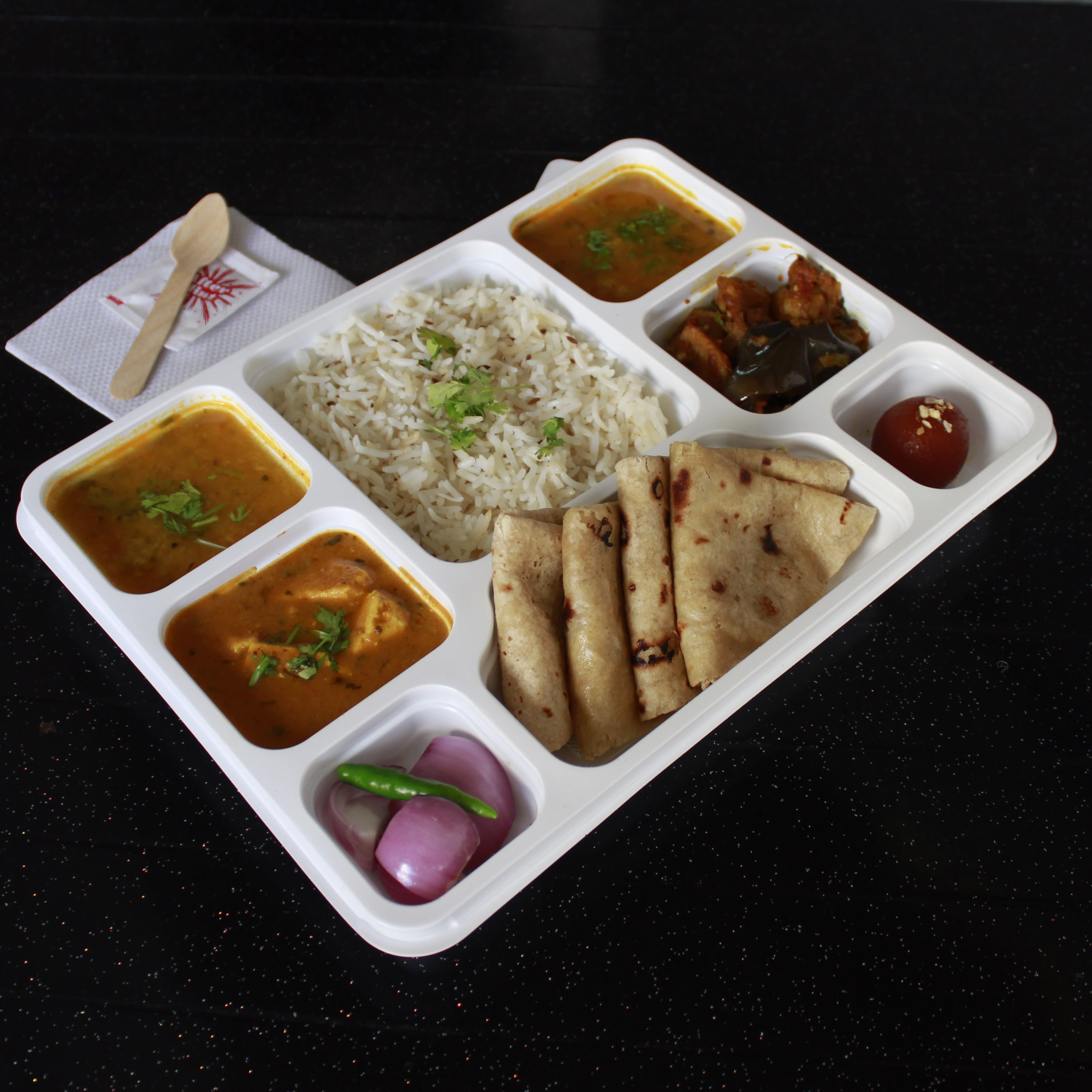 Foodginie Express - Logo
