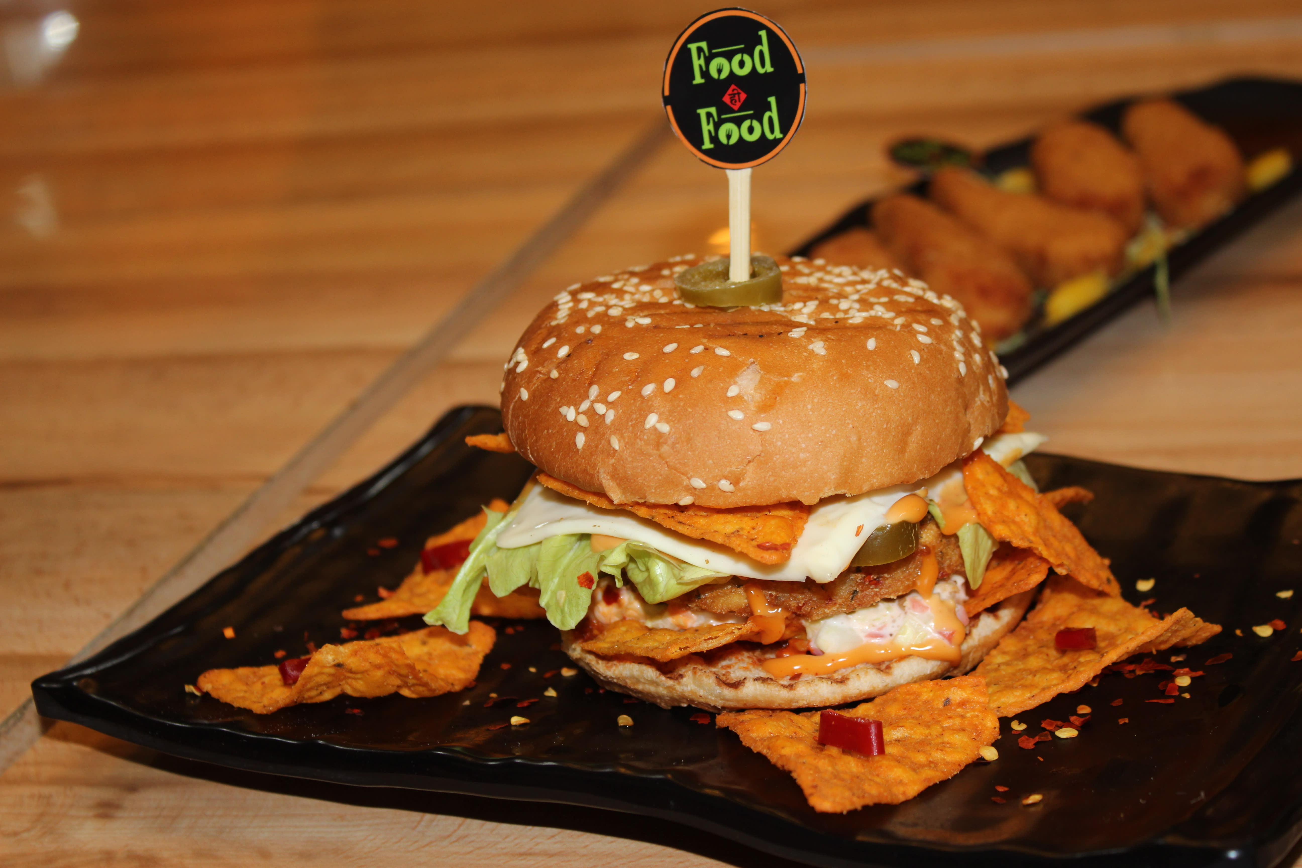 Food Hee Food by Pindiz Plaza - Logo