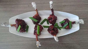 Foodie Stark - Logo