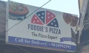 Foodies Pizza - Logo