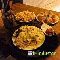Foodie Junction - Logo