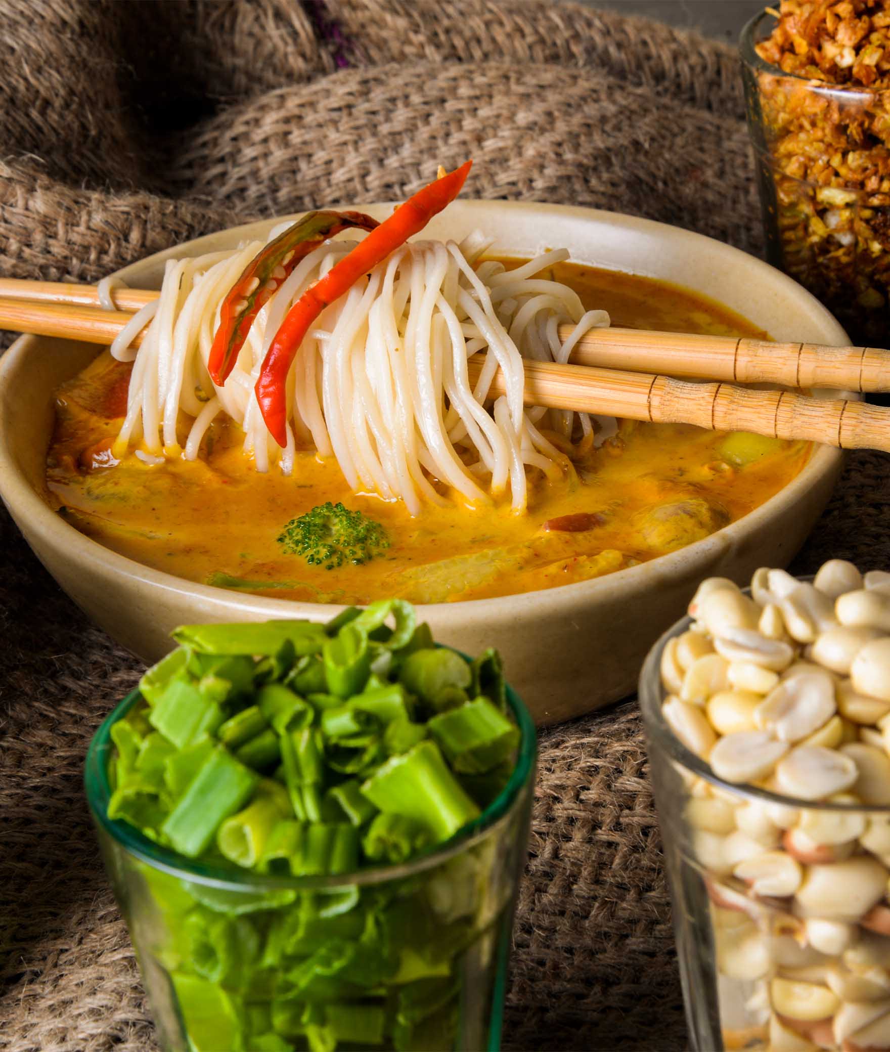 Forks and Spoons (Gourmet Chinese & Thai) - Logo