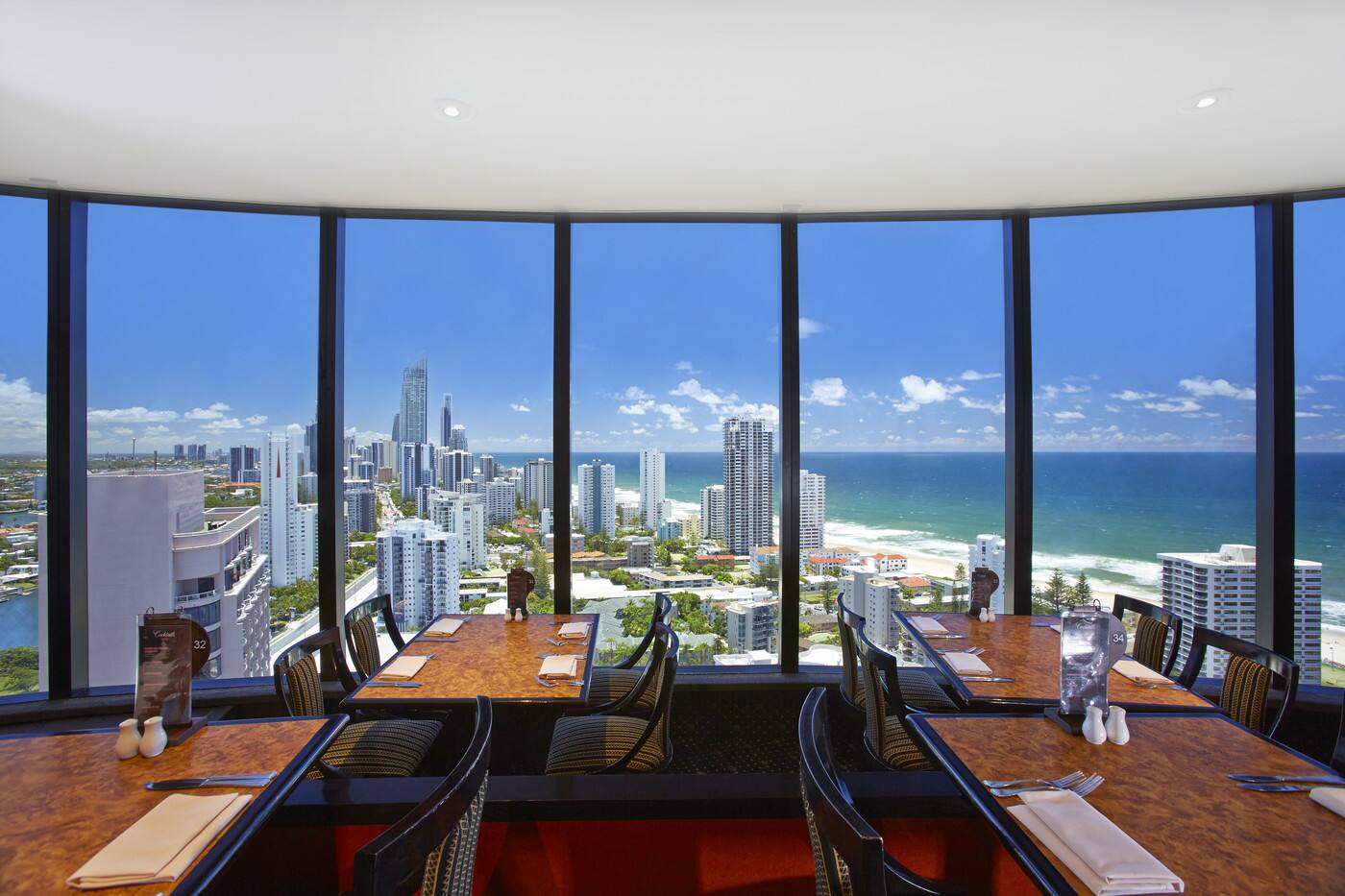 Four Winds 360 Revolving Restaurant - Logo