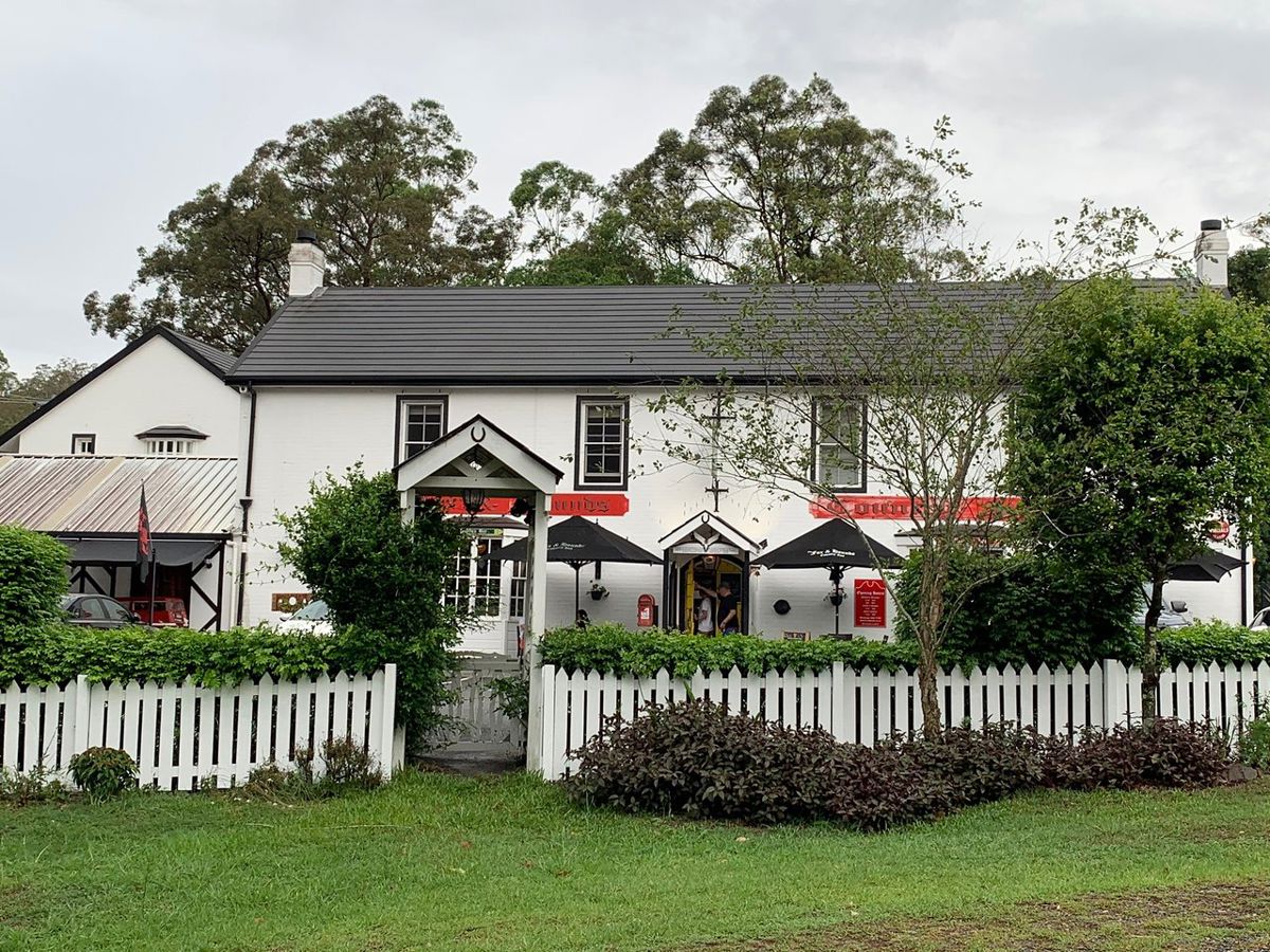 Fox and Hounds Country Inn - Logo