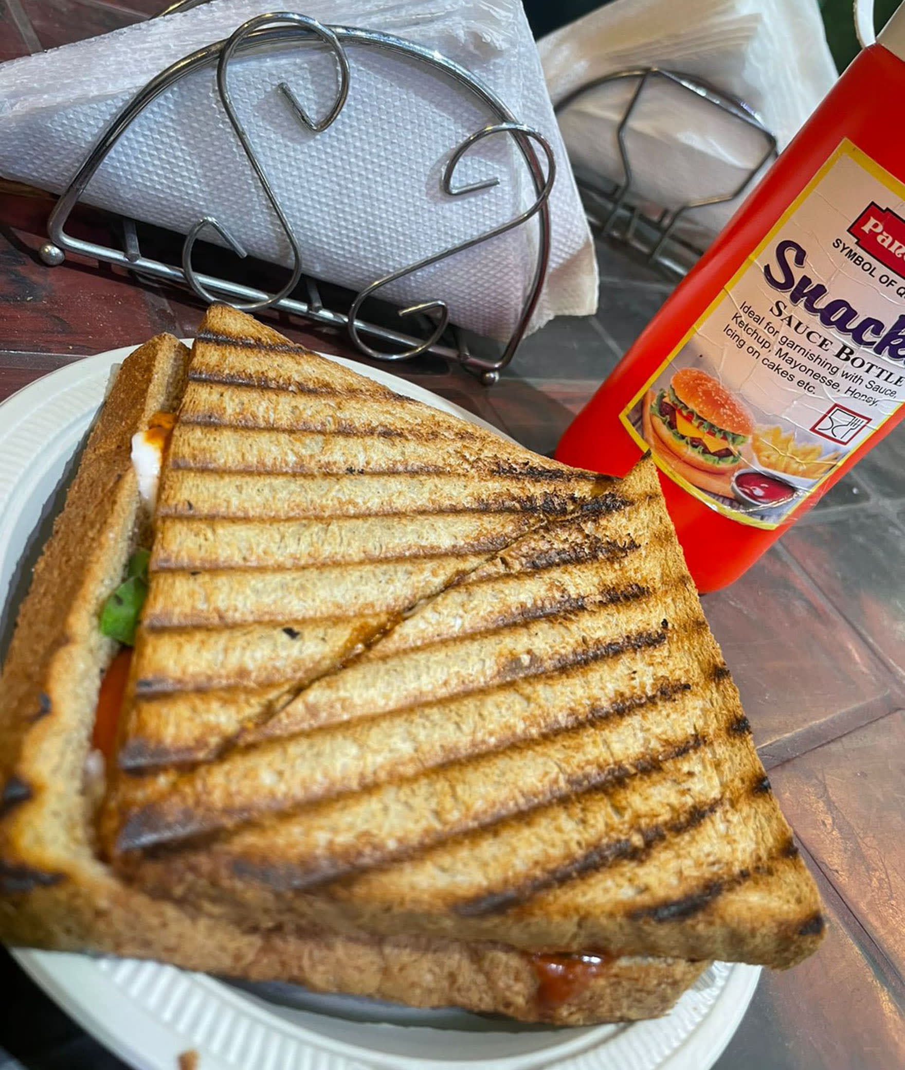 Fresh Bites Cafe - Logo