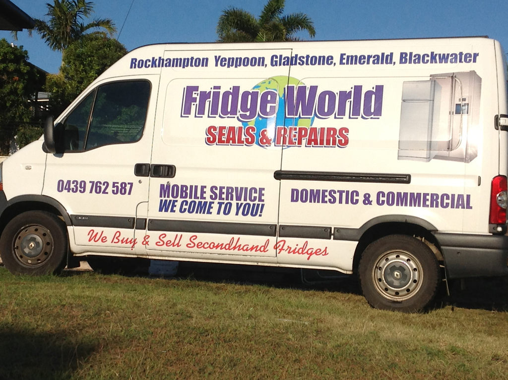 Fridge World - Logo