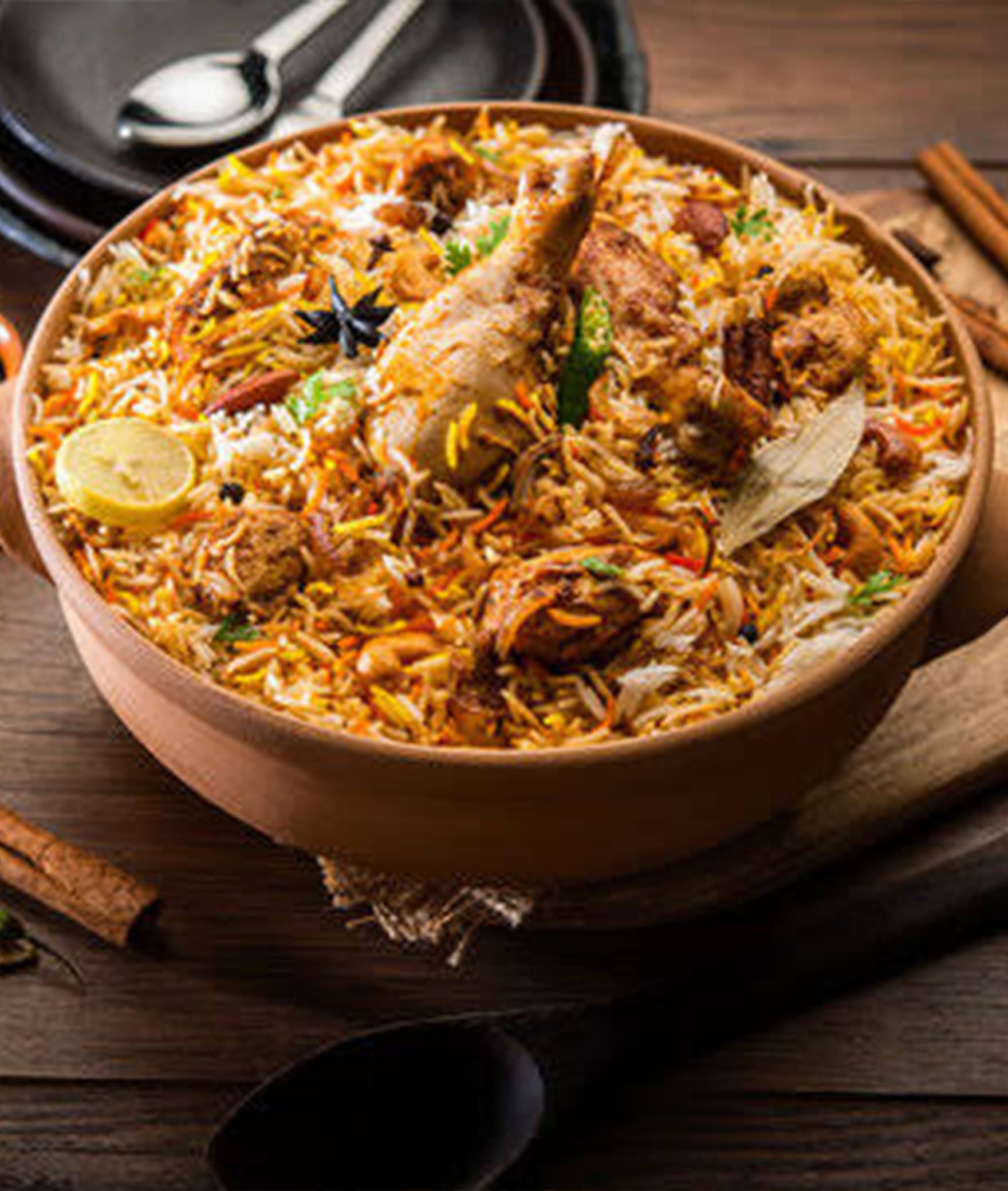 Friendz Briyani And Fastfood - Logo