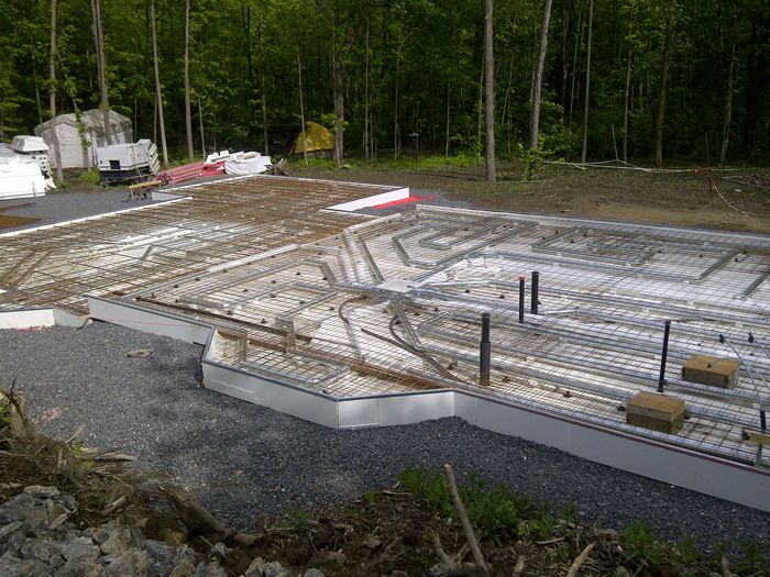 Frontenac Build &a; Design - Logo