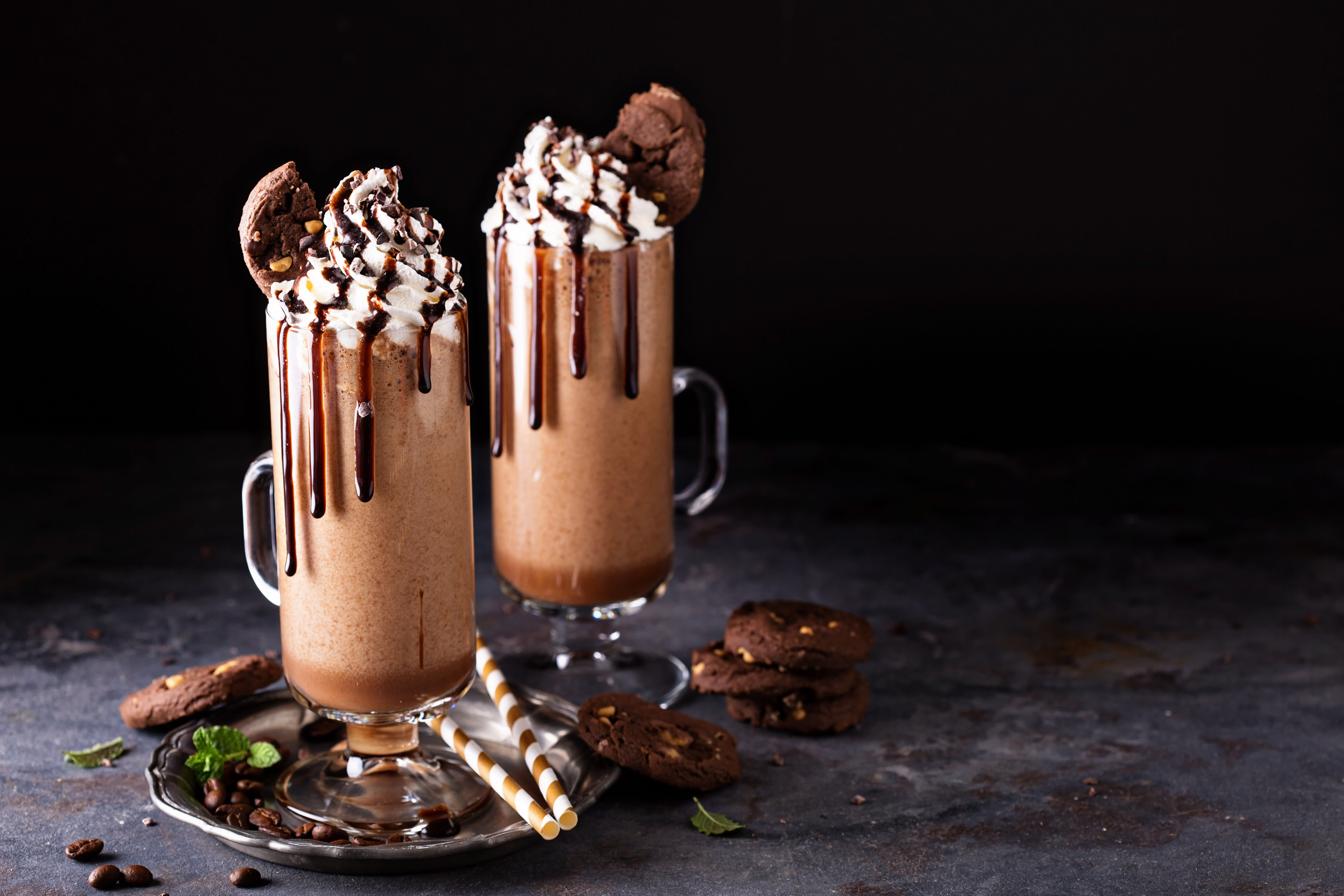FROST & FEATHER - Logo