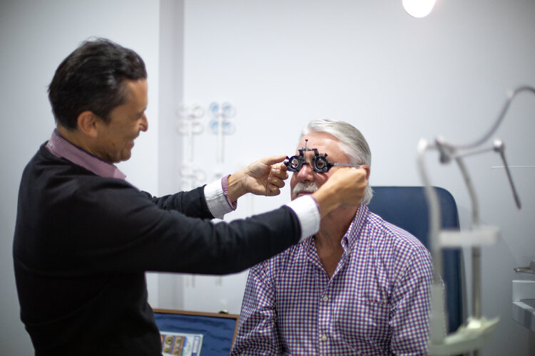 Fuentes Julio Optometrist - Logo