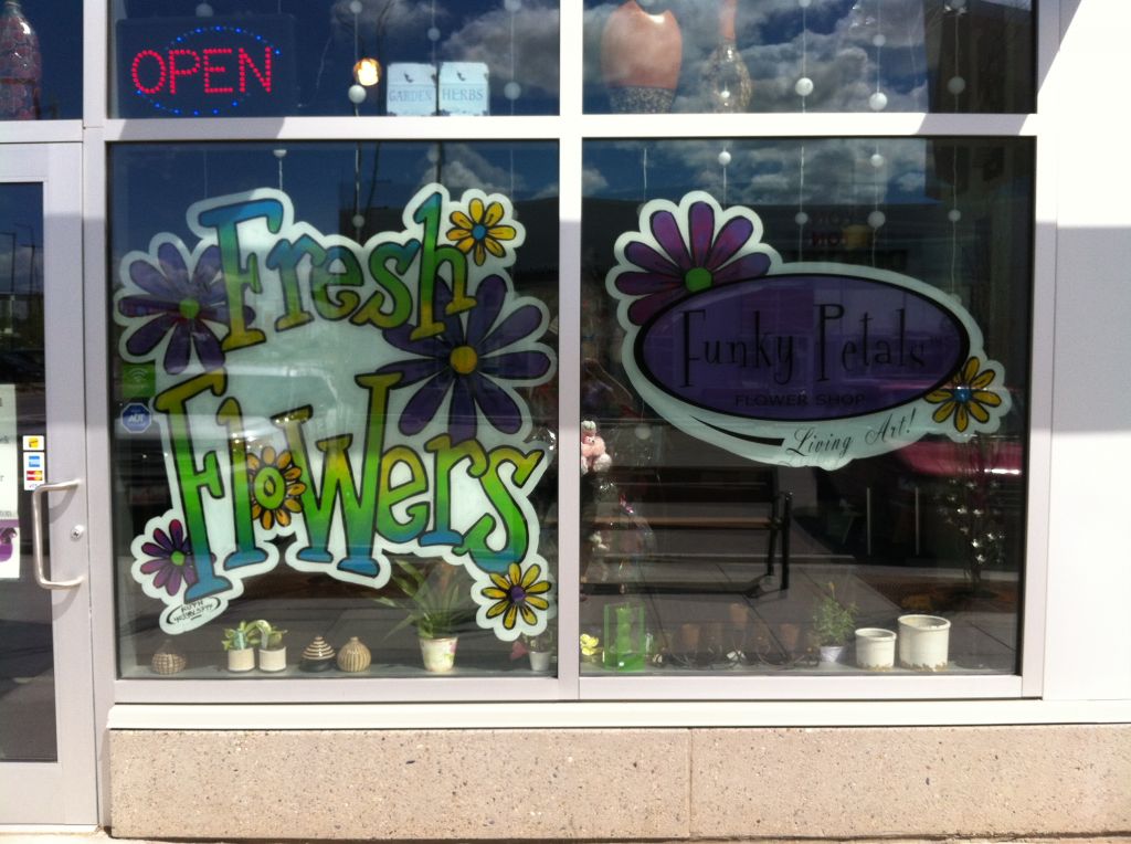 Funky Petals Seton - Logo