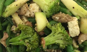 Fusion Health Food - Logo