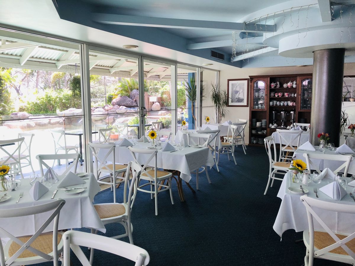 Galleons Restaurant - Logo