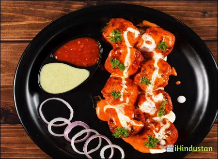 Game Of Momos - Logo