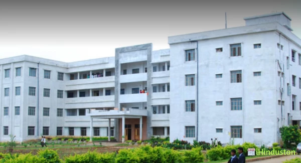 Ganapathy College Of Engineering - Logo