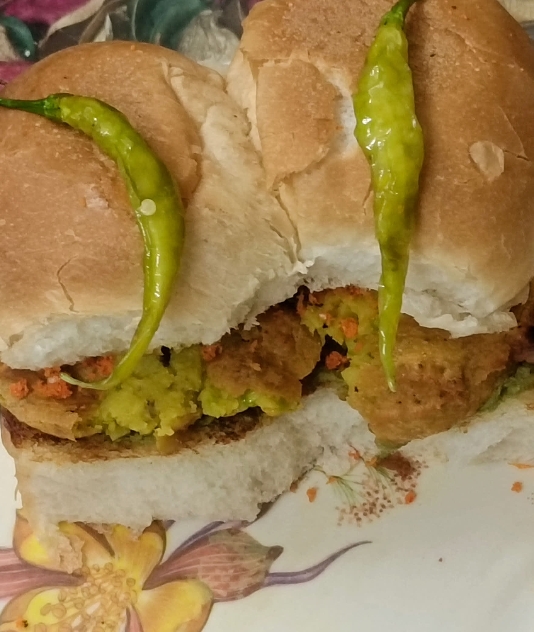 GANPATI VADA PAV & PAV BHAJI - Logo