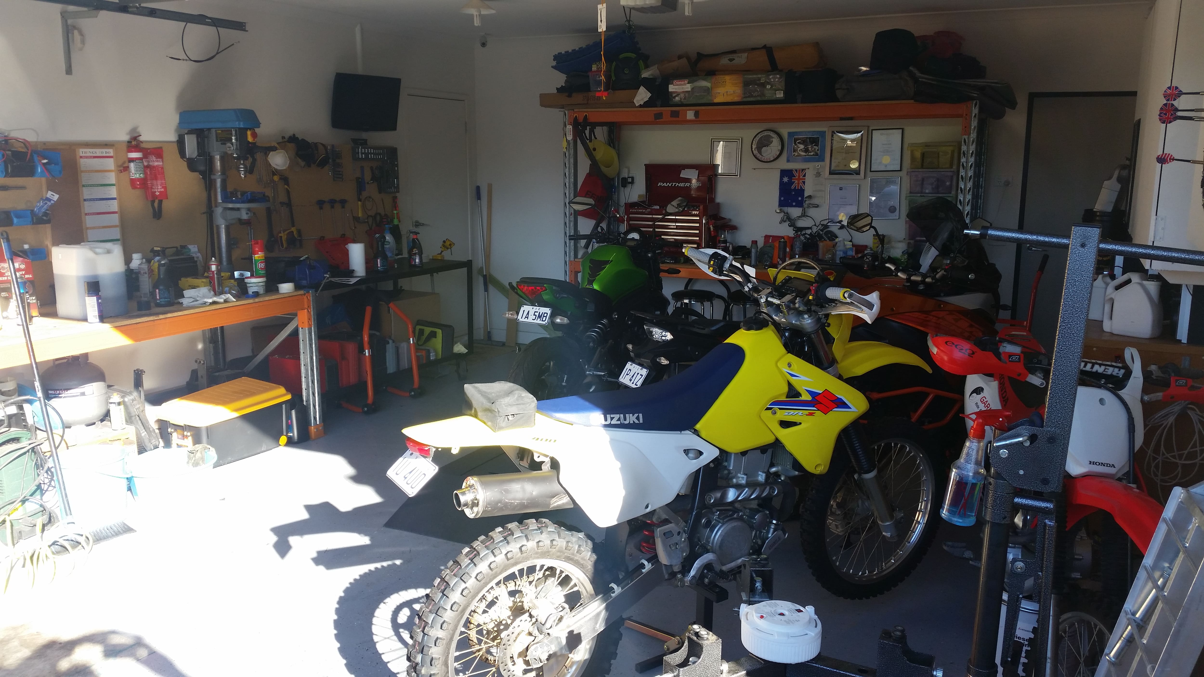 Garage 64 - Logo