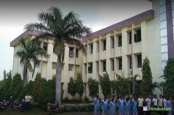 Garv Institute of Management and Technology - Logo