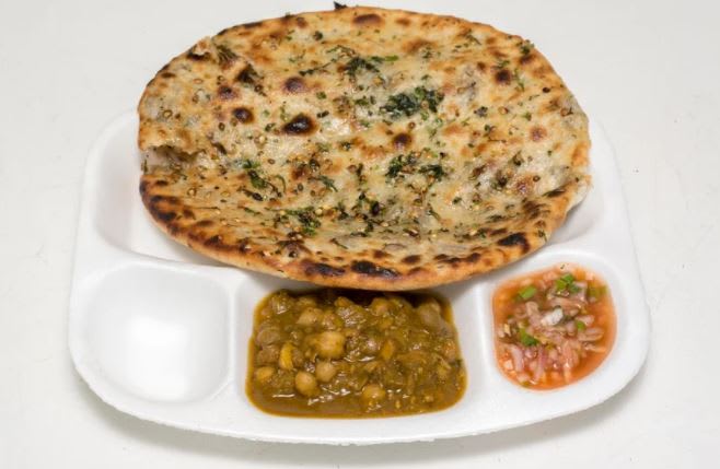 Gayatri Amritsari kulcha - Logo