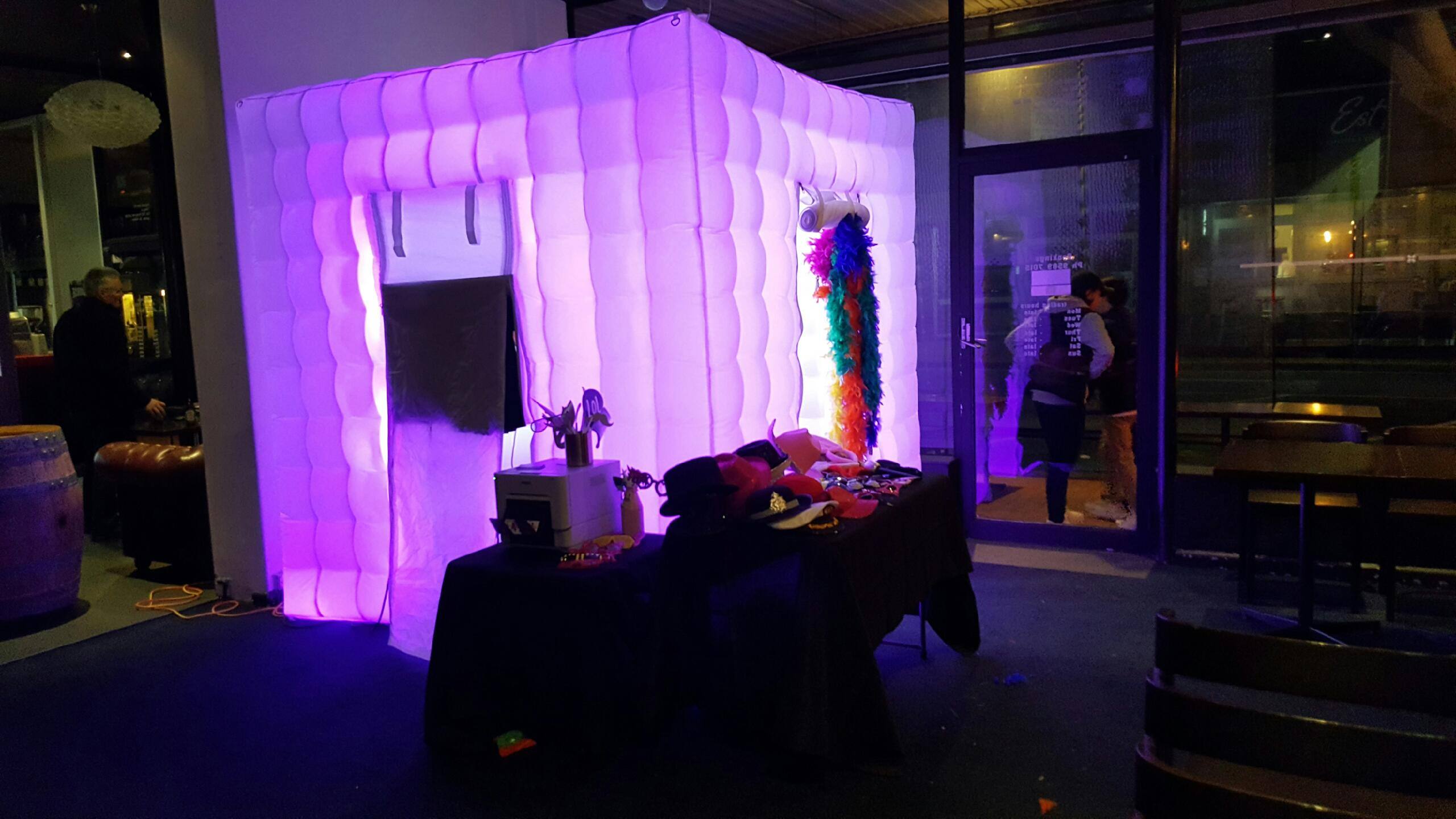 Geelong's PhotoBooth Company - Logo