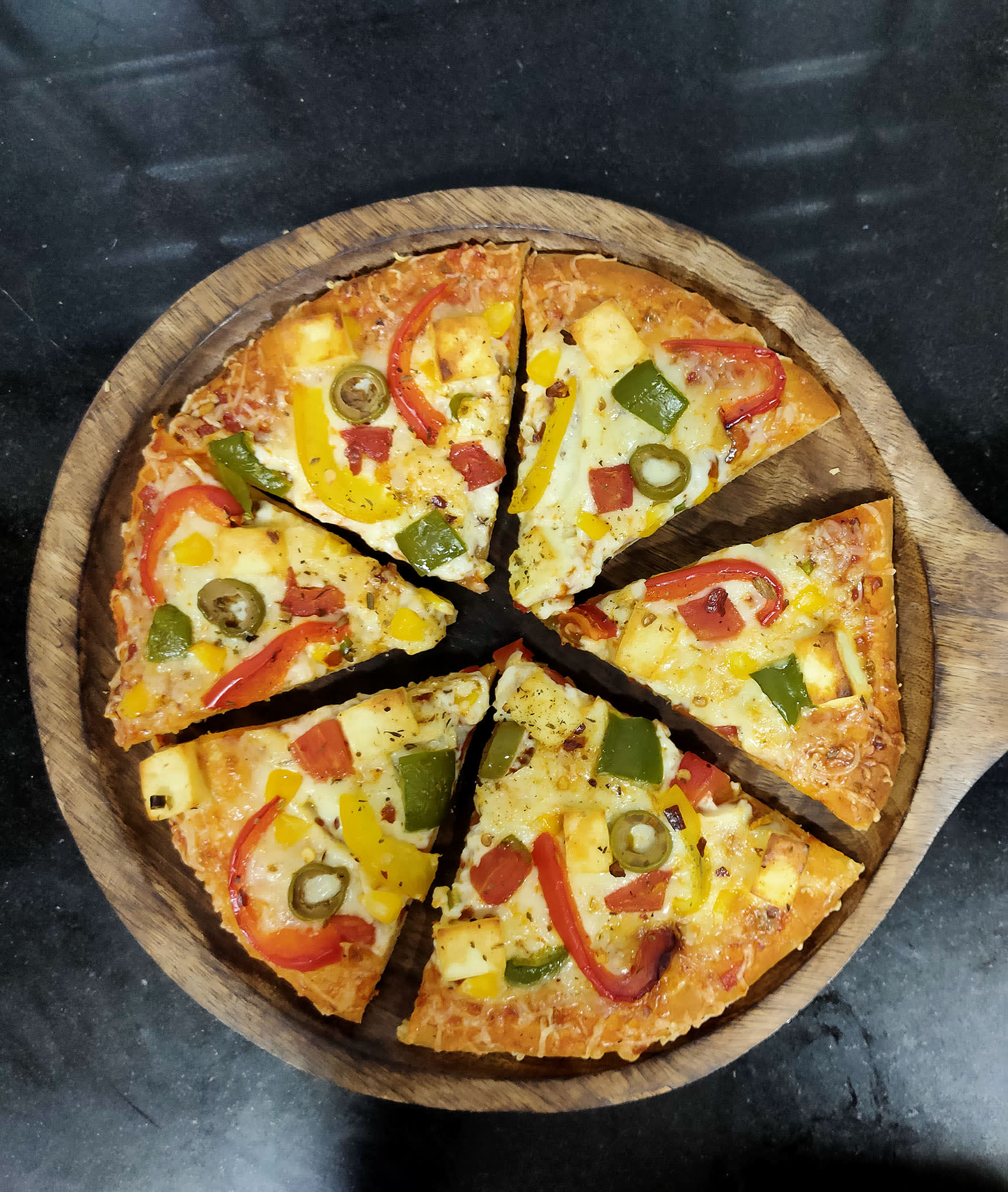 Geeta's Pizza - Logo