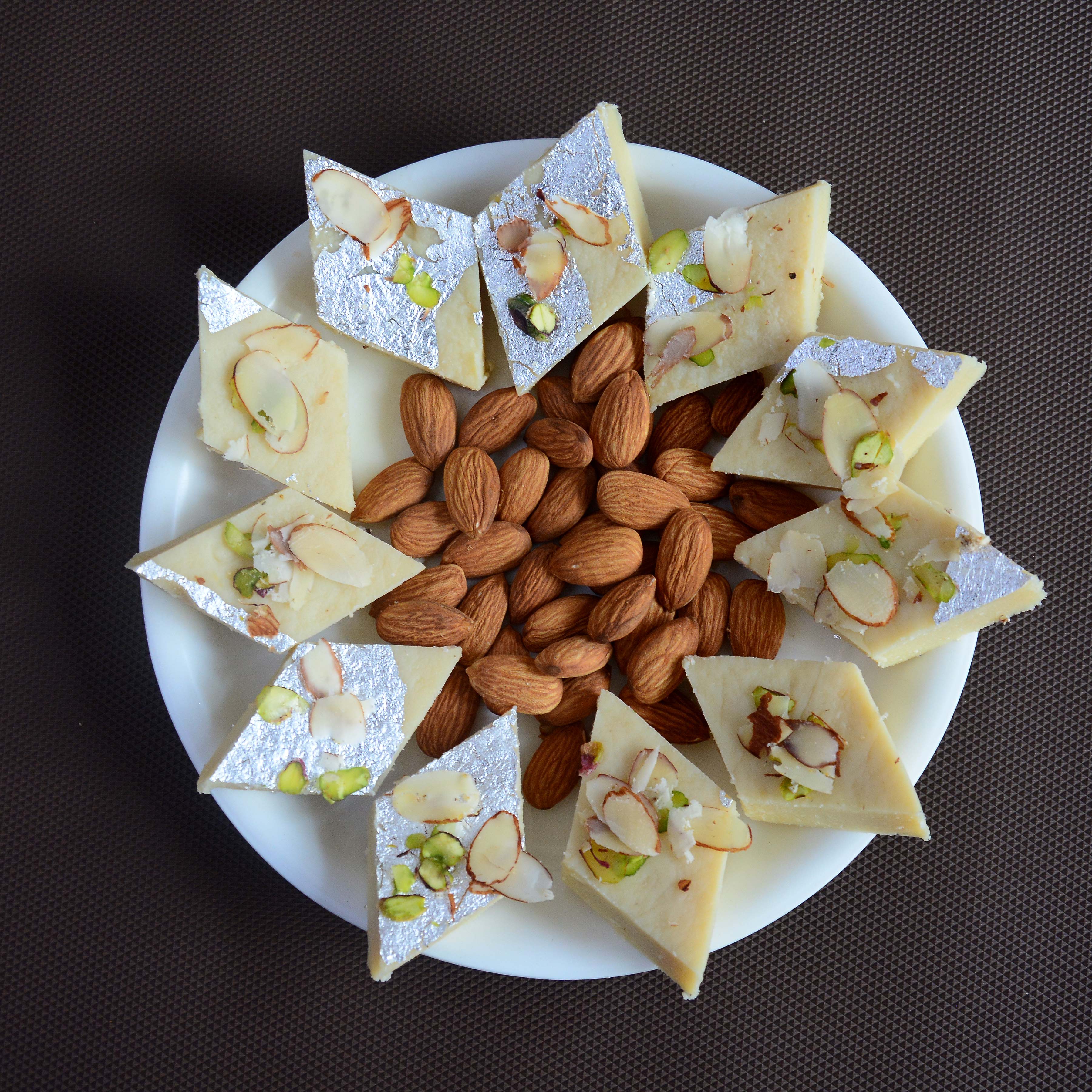 Ghate Sweets & Namkeen - Logo