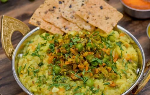 Ghee Tadka Khichdi - Logo