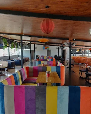 Gilly's Restobar - Logo