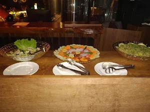 Gillys Resto-Bar - Logo