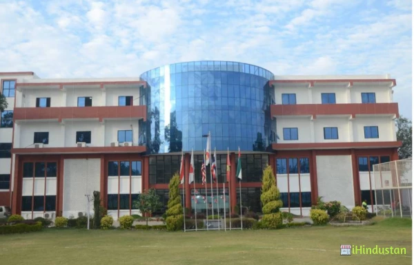 Global Indian International School - Logo