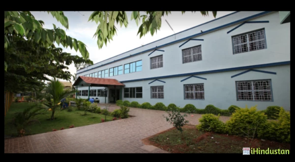 Global Residential School - Logo