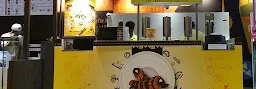 Gobble Me Up- The Churro Destination - Logo