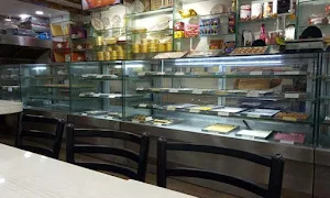 Golden Star - Parcel Kitchen - Logo