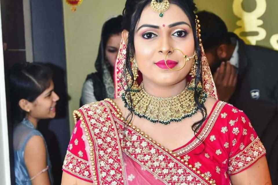 Gold Queen Bridal Makeup - Cover photo