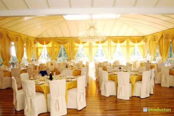 Gold & White Caterers - Logo