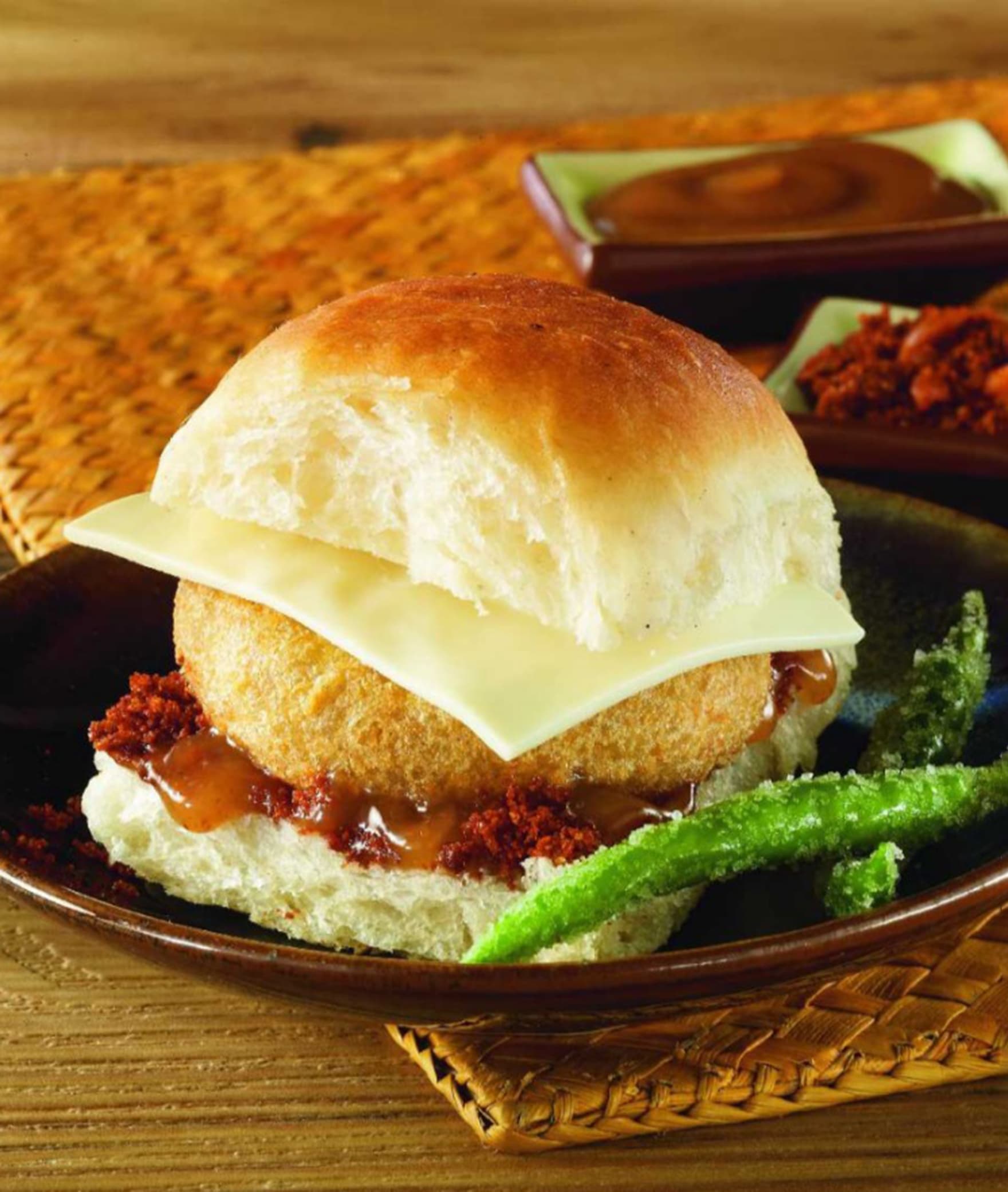 Goli Vada Pav No. 1 - Logo