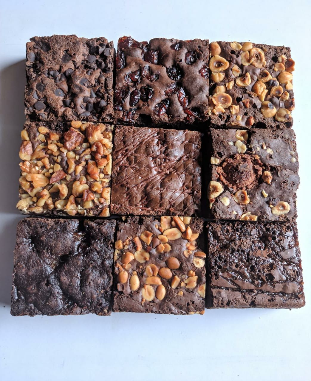 Gooeylty Brownies - Logo