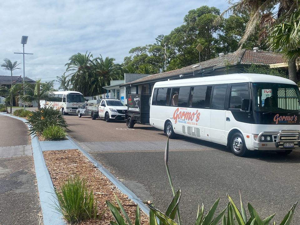 Gormo's Mini Bus Hire - Cover photo