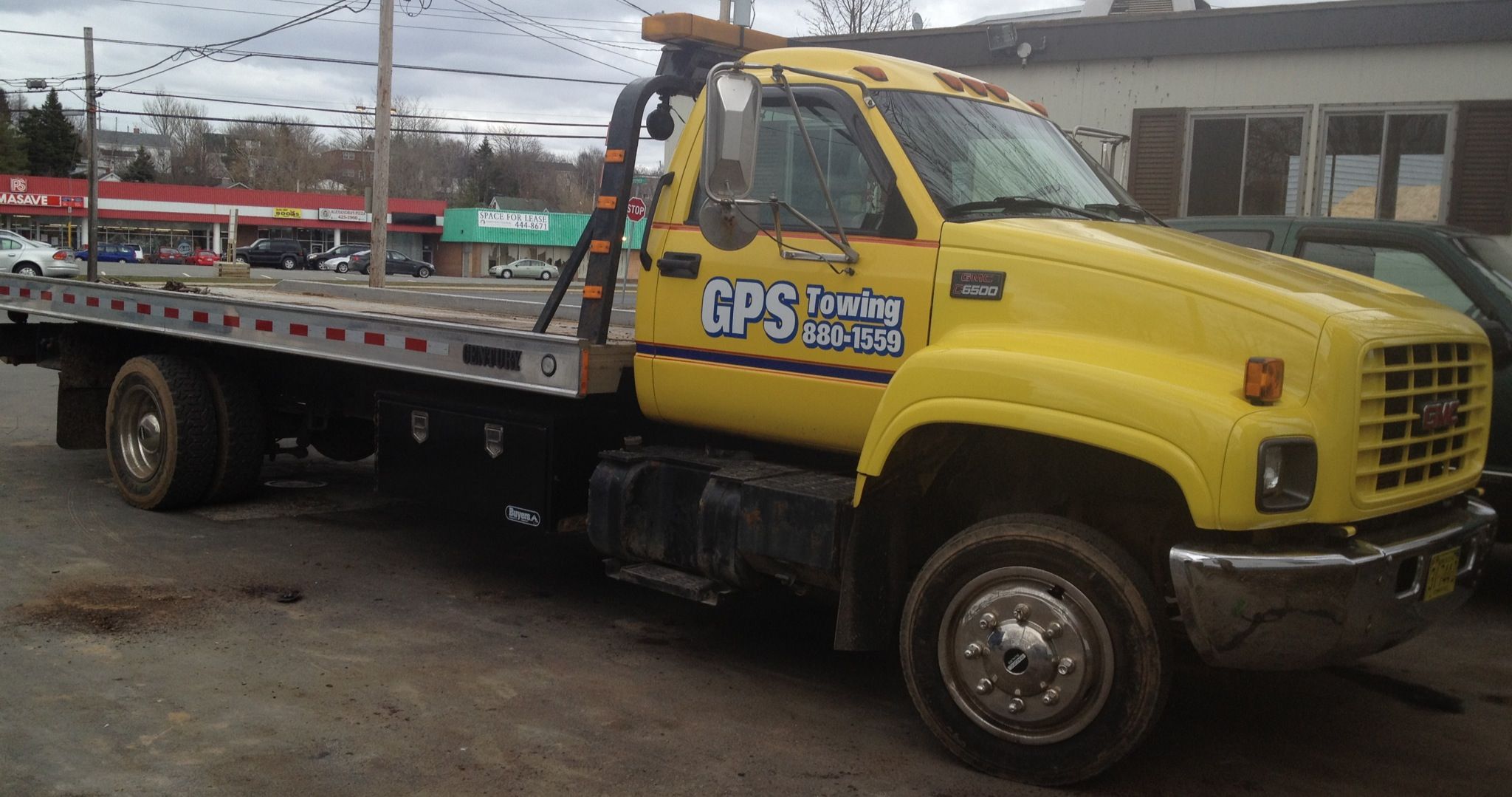 GPS Towing - Logo