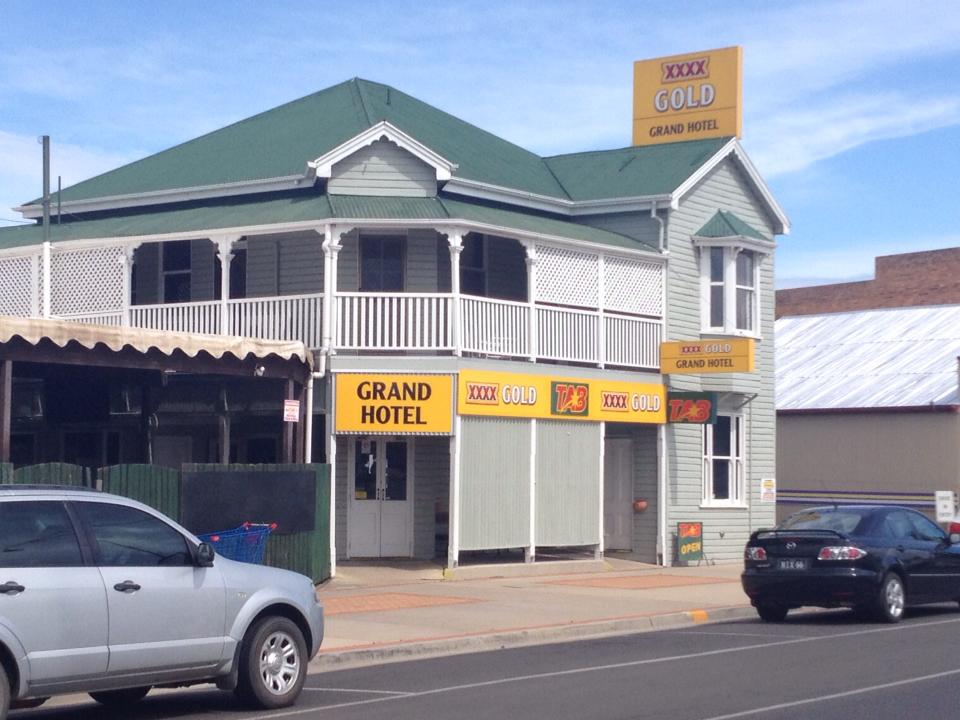 Grand Hotel Oakey - Logo