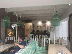 Grandmama's Cafe - Logo