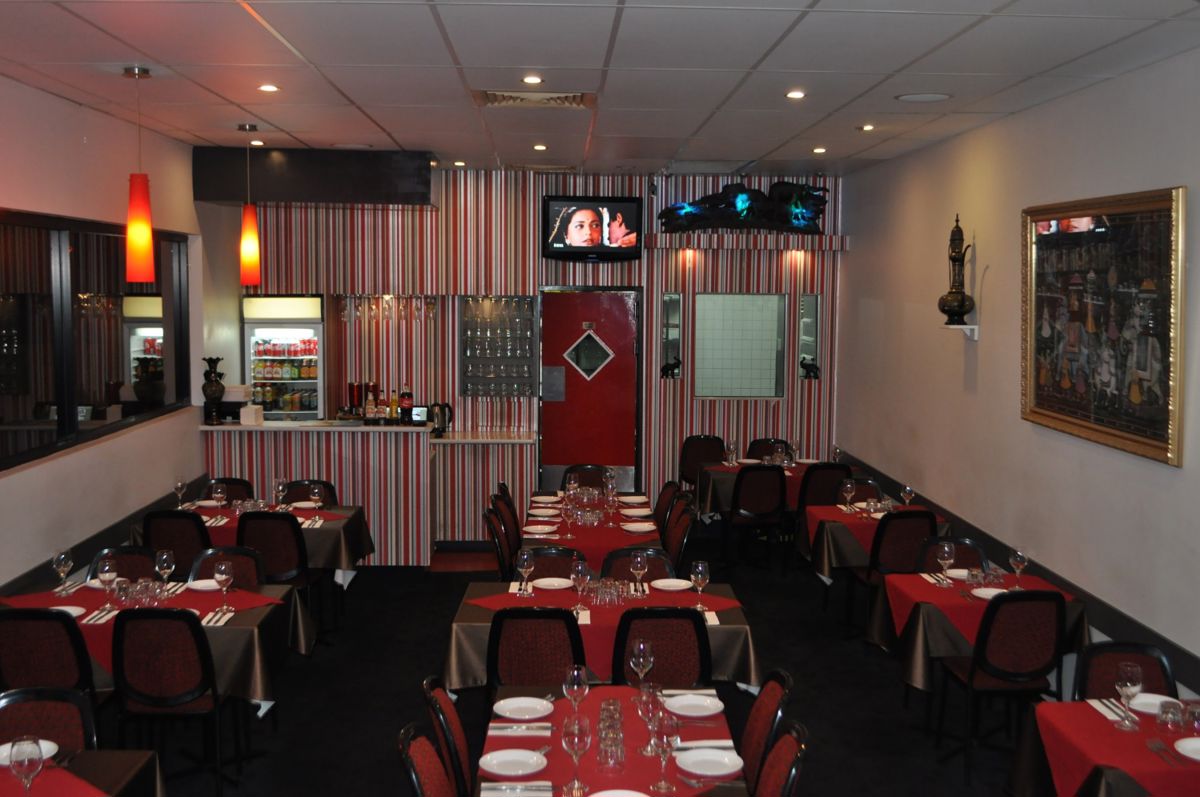Grand Taj Carindale - Logo