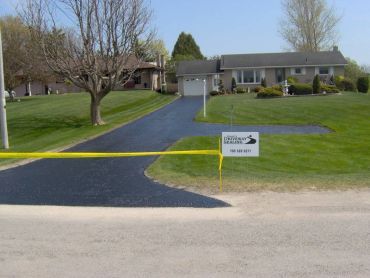 Grant Driveway Sealing - Logo