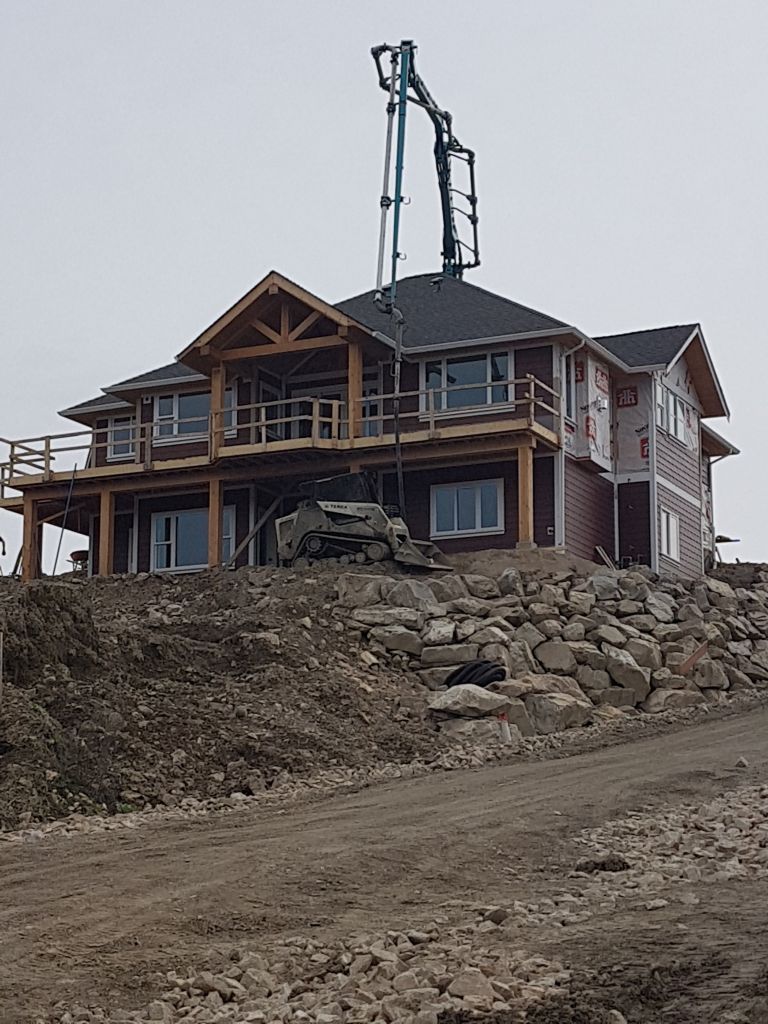 Green Emerald Construction - Logo