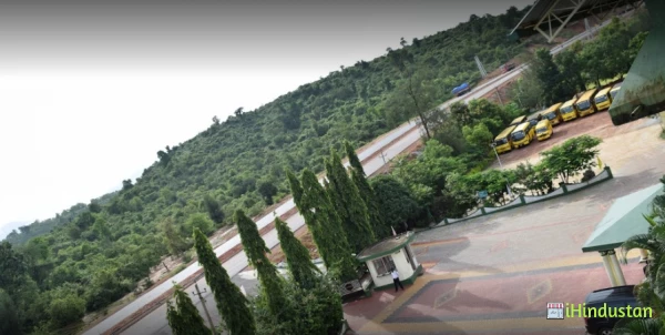 Green Valley National School & P U College - Logo
