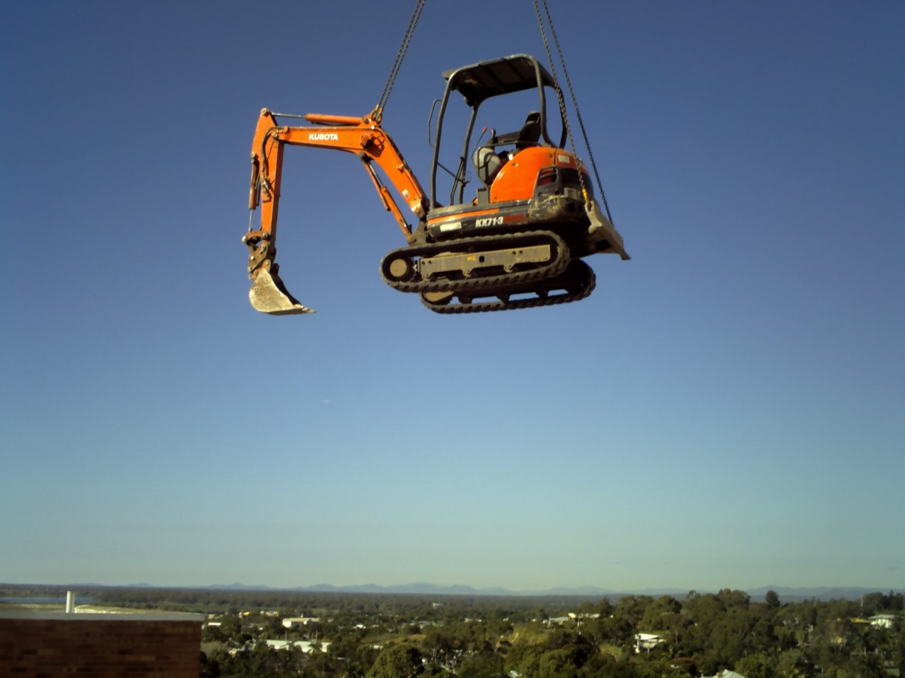 Greg Thompson Earthmoving - Logo