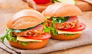 Grillz Sandwich & More, Janak Place - Logo
