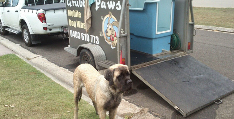 Grubby Paws Mobile Dog Wash - Logo