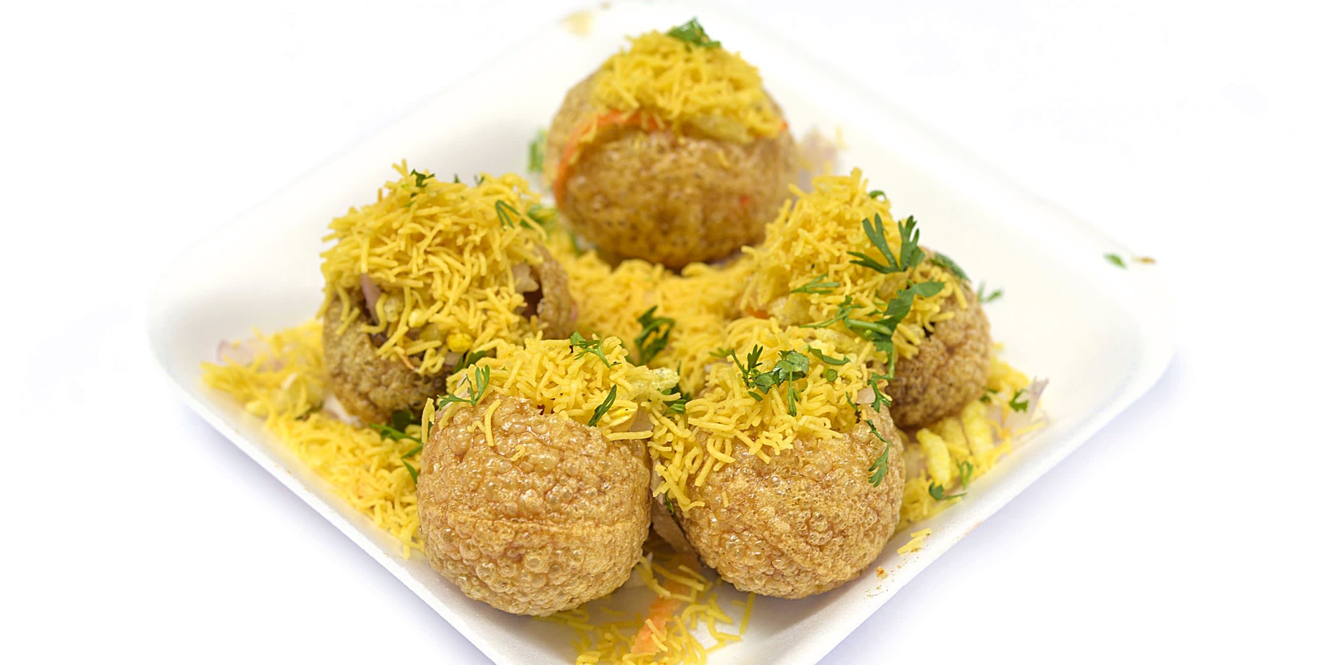 Gullu's Chaat - Logo